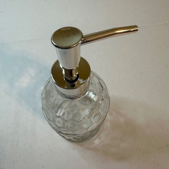 Glass Rooster Soap Dispenser With Plastic Pump - Picture 6 of 7
